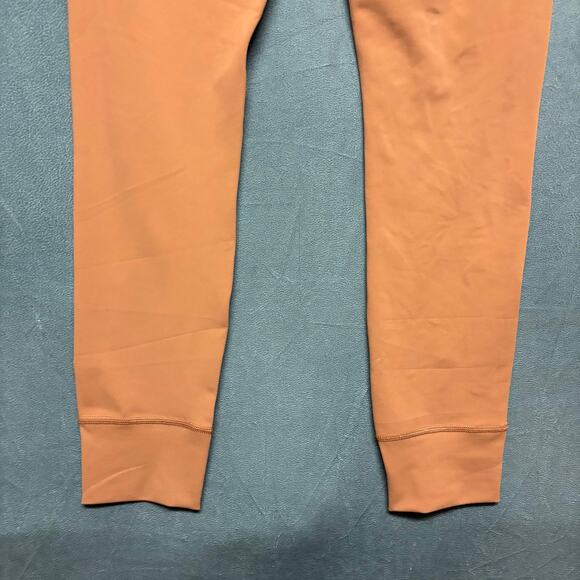 Vuori Daily Legging Light Penny M Medium High Rise Rust Yoga Pants NWT - Picture 14 of 16